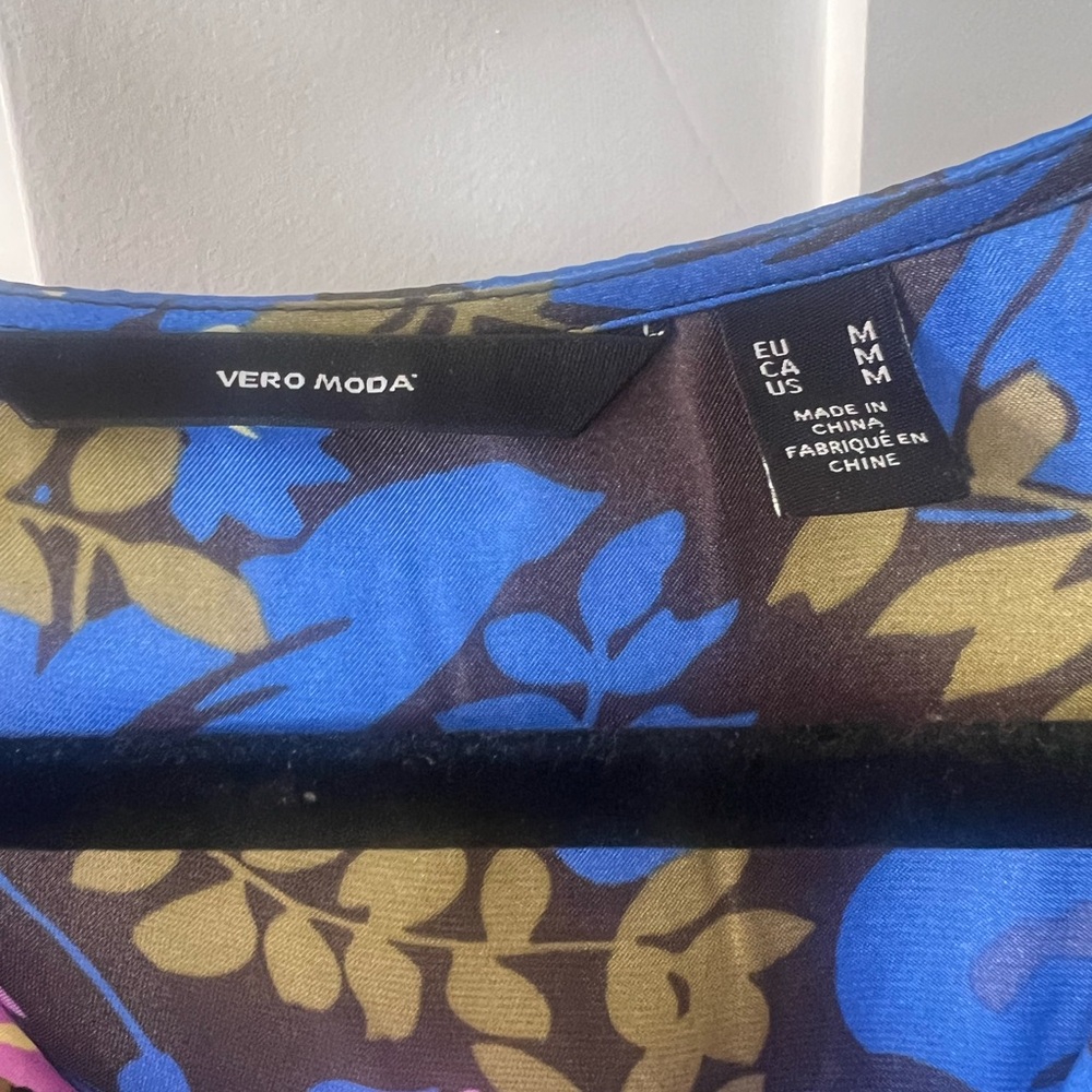Vero Moda Floral Mini Dress - Picture 4 of 7